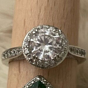 Elegant Silver Ring with Clear Stones